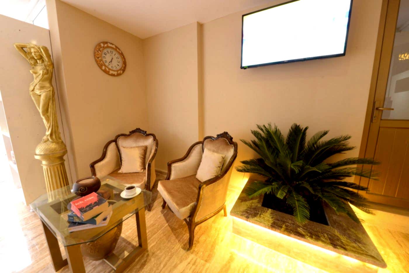 Have a coffee at Atlantis Wellness Turkish Bath Lobby?